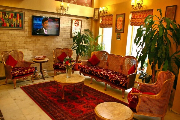 Divas Hotel Main image